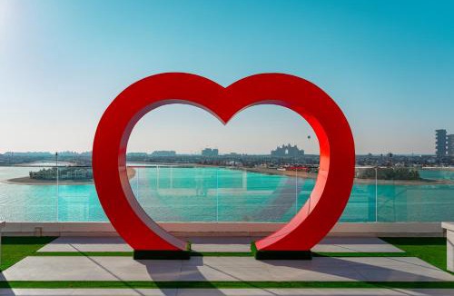 Palm Jumeirah Resort | Royal Central Hotel and Resort The Palm