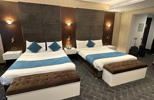 Al Khuwair Hotel | Royal Crown Muscat