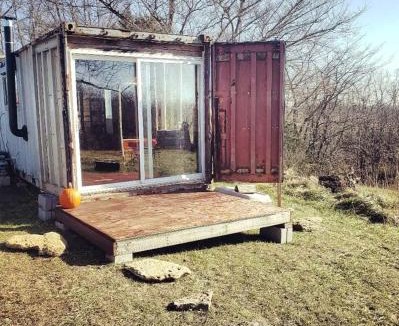 Jonesville House | Rustic Container Accommodation for Glamping in Kentucky