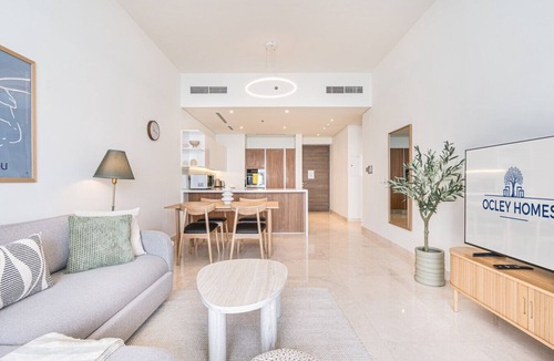 Dubai Maritime City Apartment | Rustic Minimalist Home with Breathtaking Sea Views