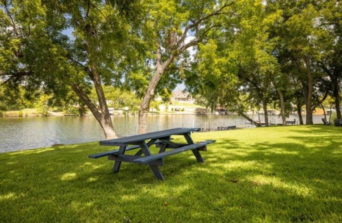Burnet RV Rental | RV Site - Pull Through 36