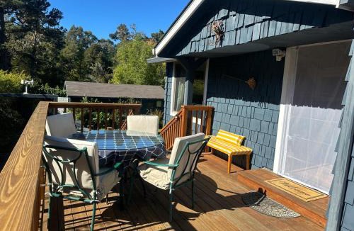 Fort Bragg House | Sal's Beach Cottage Retreat