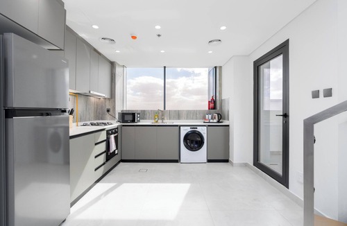 Jumeirah Village Triangle Apartment | Samaya Holiday Homes Cloud Suites