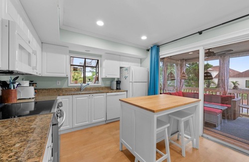 Spinnaker Beachhouses Villa | Seabrook Exclusives | 706 Spinnaker Beach