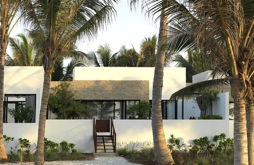 Salalah Hotel | Self-Care Retreat! Spa Facilities, Onsite Pool, Beach Access! Near Al Hisn Beach