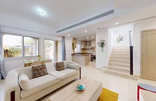 Dubai House | Serene 2 Bed Villa | Lush Garden l Family Friendly