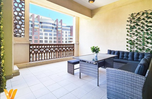 Palm Jumeirah Apartment | Serene 2BR Sea View at the Palm