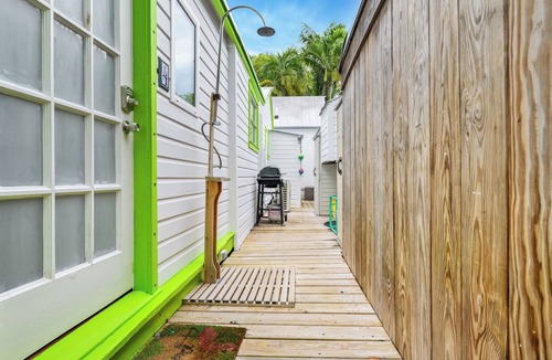 Key West Historic District Apartment | Serene Key West Studio with Poolside Peace