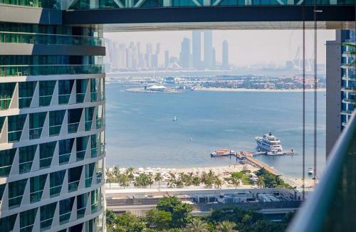 Palm Jumeirah Apartment | Seven Palms
