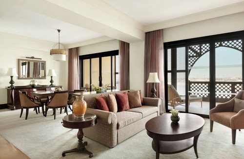 Al Maqta Hotel | Shangri-La, Qaryat Al Beri, Abu Dhabi
