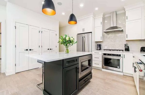 Italian Village House | Short North & Downtown & OSU | Near High Street | Free Parking | 5,800+ Reviews