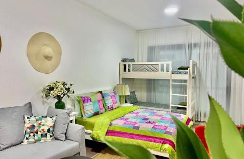Dubai Apartment | Sleep 6 Mina Road