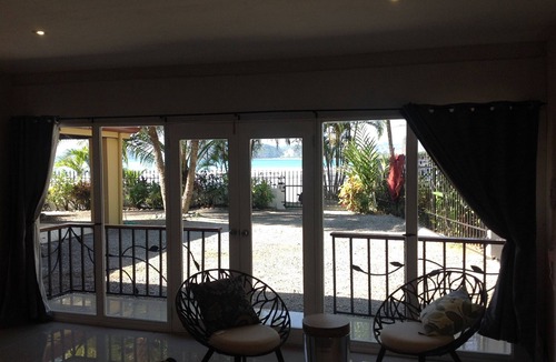 Jaco House | SOUTH BEACH PARADISE! DIRECT JACO BEACH OCEANFRONT *All Inclusive Options*