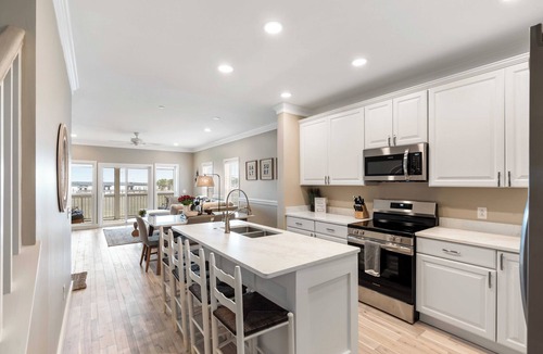 Waters Edge House | Southern Tides At Folly / On Water / 1 Block to Downtown / Walk To Beach / Pool