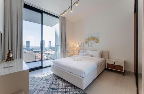 Jumeirah Village Circle Apartment | Spacious 1BR in JVC with Huge Balcony - Long & Short Stay