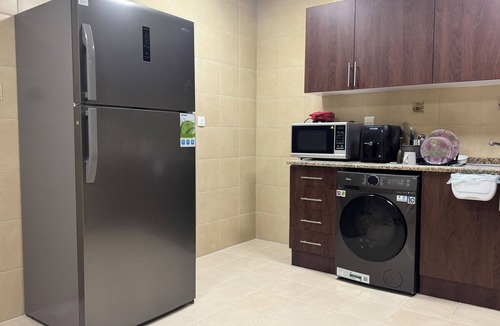 Baniyas East Apartment | Spacious 2BR Apartment ,3 Bathrooms ,Near Mall