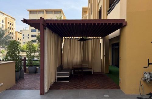 The Greens Apartment | Spacious 3BR with Large Terrace