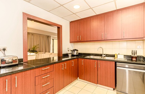Al Sufouh 2 Apartment | Spacious 4-bedroom apartment with AC in marvelous Dubai