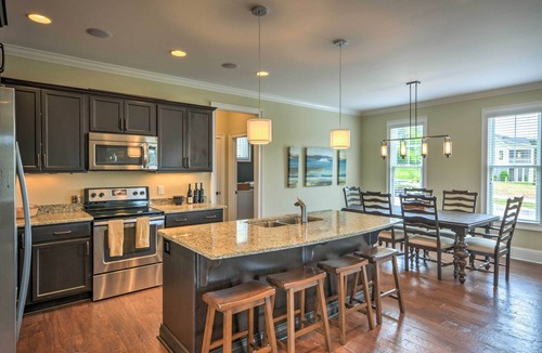 Reynolds Landing House | Spacious Family-Friendly Retreat w/Winter Rates!
