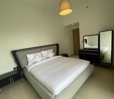 Al Satwa Apartment | Speedway Vacation Homes Rental LLC