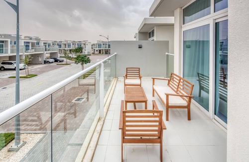 Dubai Ski Chalet | Spell-binding 3BR Townhouse at DAMAC Hills 2 Albizia by Deluxe Holiday Homes