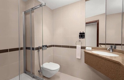 Al Sufouh 2 Apartment | Standard Room In Media City