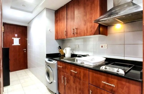 Jumeirah Lake Towers Apartment | StoneTree - Lake Terrace Studio - Near Metro