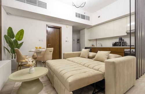 Jumeirah Village Circle Apartment | Studio | Sofa Bed | Full Pool View | Gym |Zaya JVC