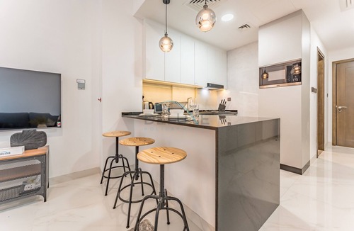 Al Barsha Apartment | Studio with Balcony and Views, Just 20-Minute Drive to JBR Beaches