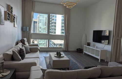 Dubai Marina Apartment | Stunning 2 Bed Room Apartment with Full Marina View. Great Location Near Metro