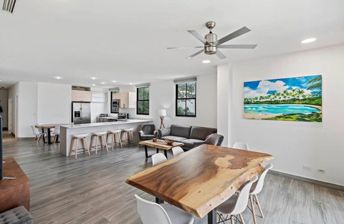 Coco Condo | Stunning Top-Floor Condo w/Sweeping Ocean & Mountain Views & Beach Club
