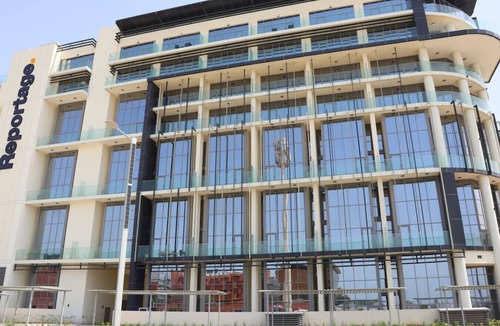 Masdar City Apartment | Stylish 2BR Sanctuary - Escape to Masdar City