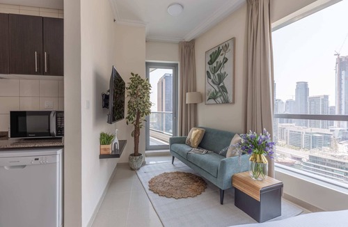 Jumeirah Beach Residence Apartment | Stylish Studio Apartment in Dubai Marina!
