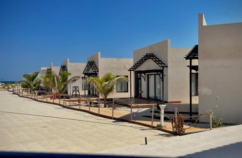 Al Wusta Governorate Resort | Sugardunes Resort