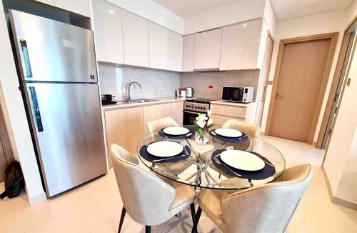 Downtown Dubai Apartment | Sunrise Homes - Fabulous 1 BR next to Dubai Mall Burj Khalifa and Fountains