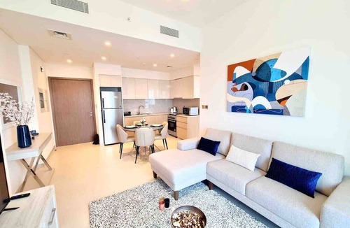 Downtown Dubai Apartment | Sunrise Homes - Fabulous 1 BR next to Dubai Mall Burj Khalifa and Fountains