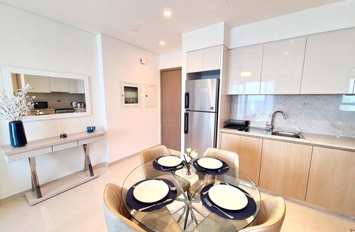 Downtown Dubai Apartment | Sunrise Homes - Fabulous 1 BR next to Dubai Mall Burj Khalifa and Fountains