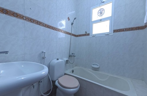 Sur Hotel | Super OYO 108 Marsa Al Masafar Hotel Apartment