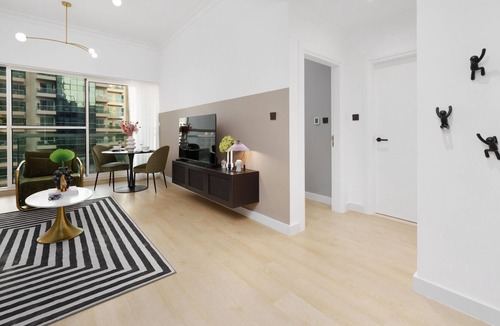 Business Bay Apartment | Superior Apt in Business Bay w/ Dubai Canal Views