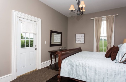Buchanan House | SW Michigan Gateway to Wine Country. August dates and Labor Day available.