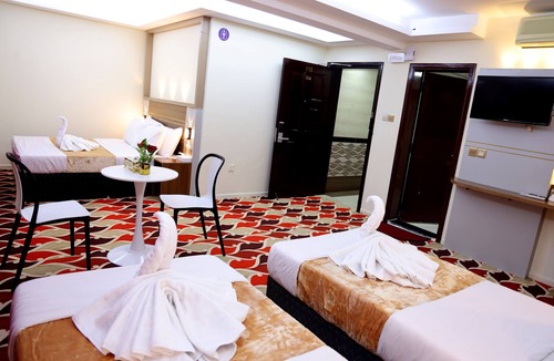 Naif Hotel | Tanha Park Hotel
