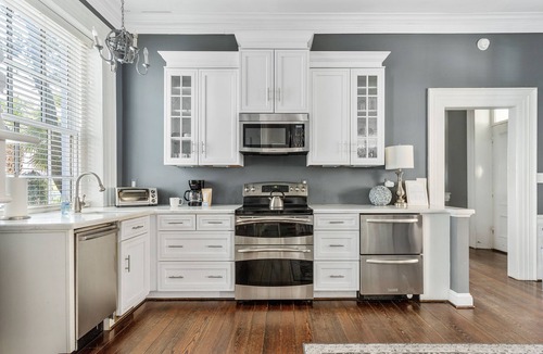 Charleston Historic District Apartment | The Elegance | An Architectural Wonder