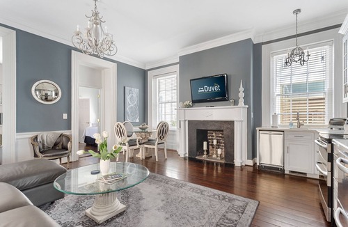 Charleston Historic District Apartment | The Elegance | An Architectural Wonder