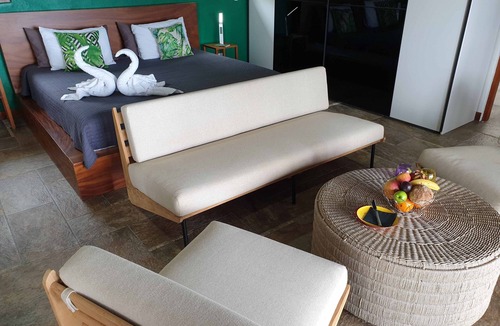 Javilla Cabin | The Luxury B&B and Remote-Working Space in Costa Rica