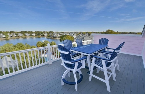 Litchfield by the Sea House | The Pink House: Unwind at Litchfield By the Sea