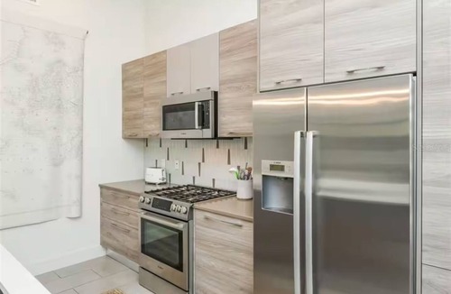Laurel Park House | THE Q LUXURY & QUALITY MODERN SARASOTA DOWNTOWN LIFESTYLE CLOSE TO LIDO BEACH