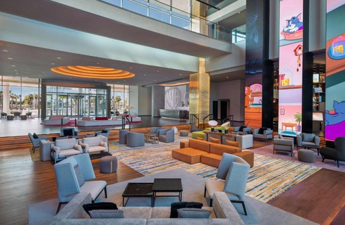 Abu Dhabi Hotel | The WB Abu Dhabi, Curio Collection By Hilton
