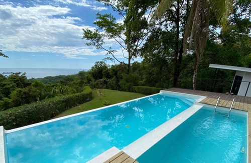 Ballena House | Three Suites with Ocean Views and Newly Expanded Pool