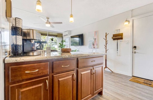 Napili House | Tropical Retreat by Kapalua Golf & Bay
