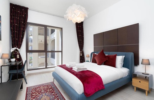 Umm Suqeim 3 Apartment | Ultimate Stay / 2 Beds / Brand-new Madinat Jumeirah Luxury / Swimming Pool View